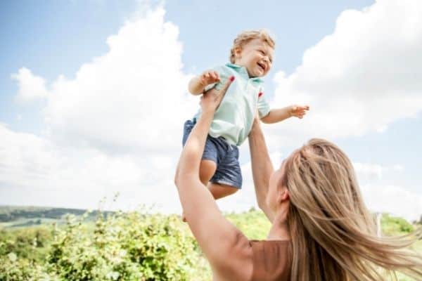 toddler only wants mom