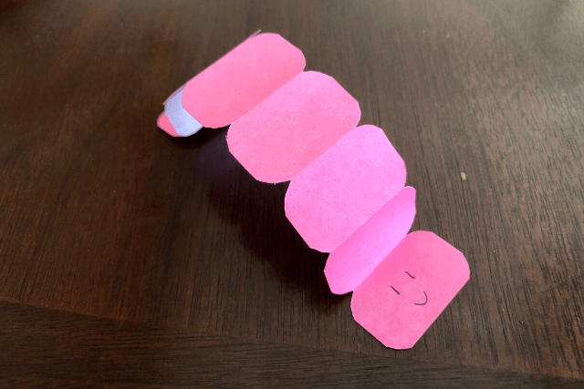 Paper-Caterpillar-Race-8