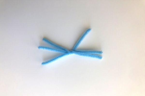 Pipe Cleaner Snowflakes Twist