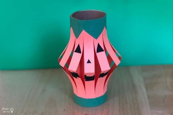 Pumpkin Lantern Top Leaves