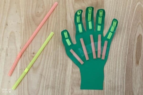 https://www.mombrite.com/wp-content/uploads/2020/09/DIY-Robot-Hand-Straws.jpg