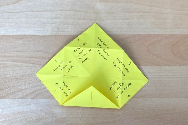Origami Fortune Teller Fold (8)