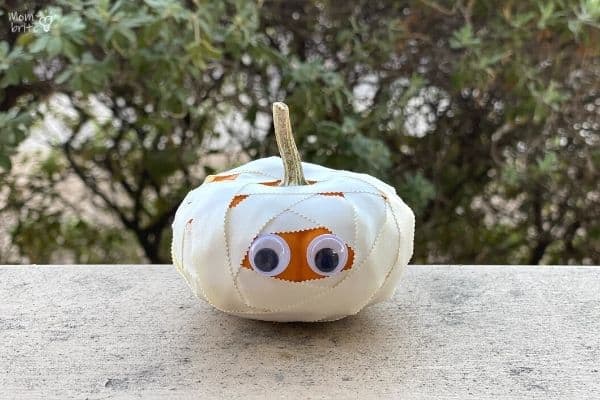 Pumpkin Mummy Halloween Craft (2)