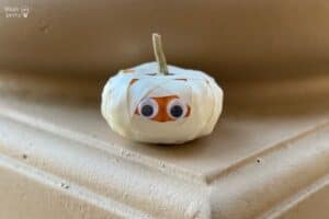 Pumpkin Mummy Halloween Craft (5)