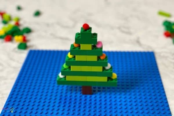 How to Build a LEGO Christmas Tree