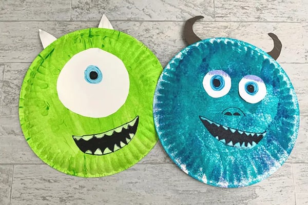 Easy Paper Plate Fish Craft for Toddlers and Preschoolers - Taming Little  Monsters