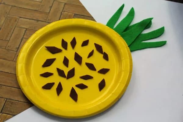 Pineapple Paper Plate Craft