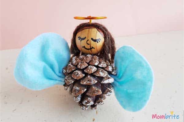 21 Adorable Pinecone Crafts for Kids