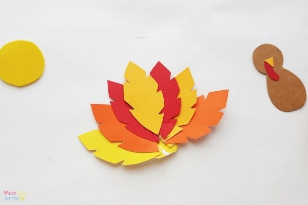 Pinecone Turkey Craft (3)