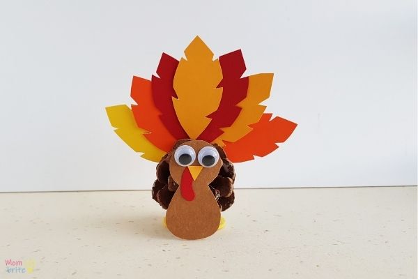 Pinecone Turkey Craft (9)