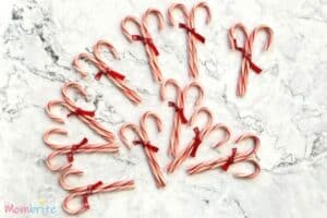 How to Make a Candy Cane Wreath for Christmas - Mombrite