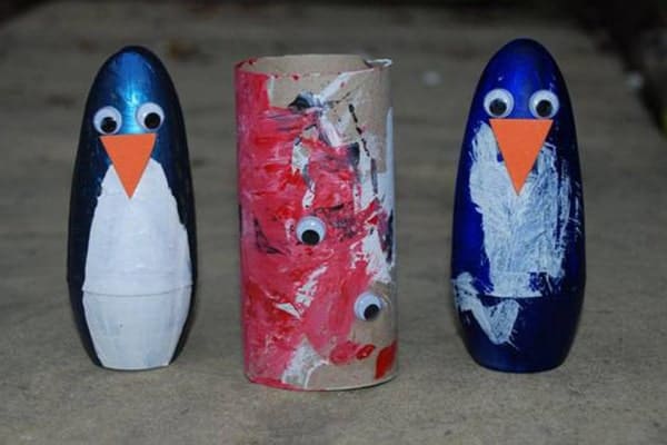 Hand-made-penguin-craft-for-kids-min