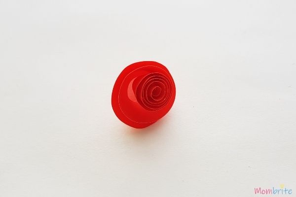 Spiral-Pattern-Paper-Rose-3