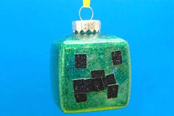 creeper-craft-in-transparent-ornaments
