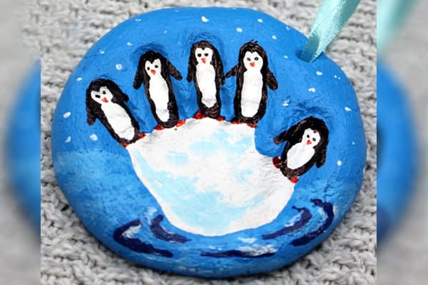 penguin-craft-salt-dough-handprint-ornament-min