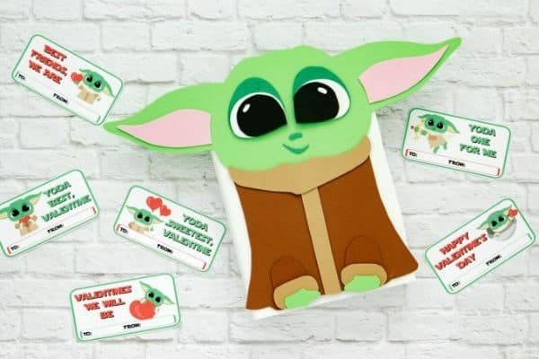 Baby Yoda Valentine Box