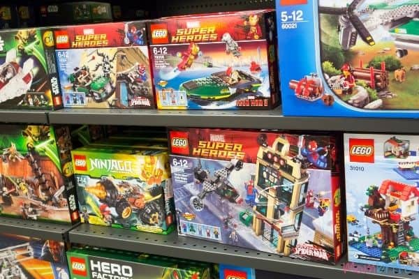 11 LEGO Marvel Sets for Superhero Fans [2023] | Mombrite