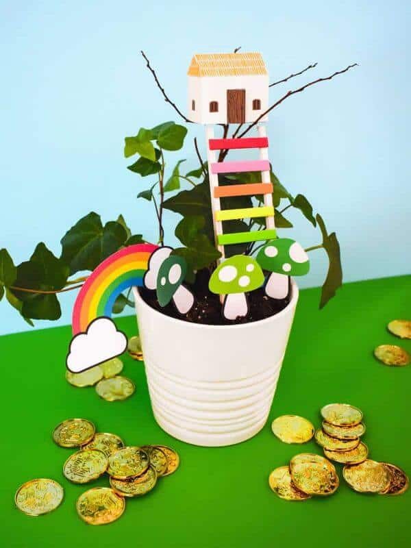 Leprechaun Trap Ideas - Moms & Munchkins