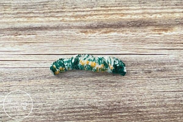 Straw Wrapper Caterpillar Expanding
