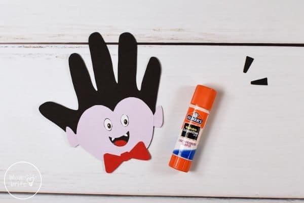 Vampire Handprint Craft Glue Eyes to Face