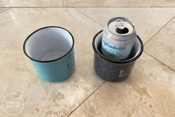 Jumping Beverage Can with 2 Mugs
