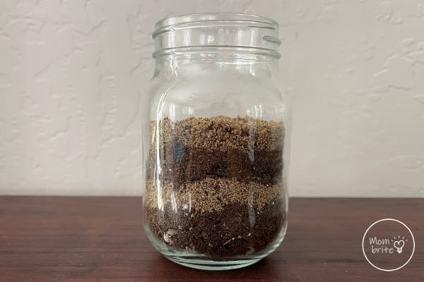 Worm Jar Science Experiment Layer Soil and Sand