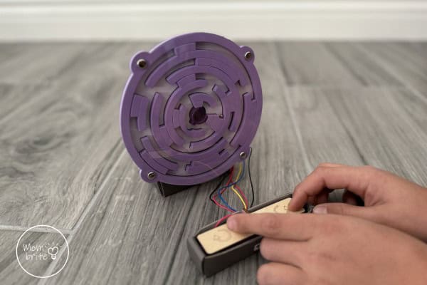 KiwiCo Summer Adventure Series Motor Powered Maze